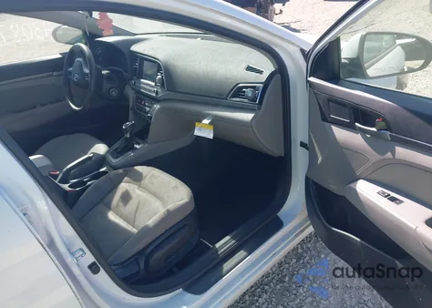 2017 Hyundai Elantra Se z USA, uszkodzony, nr VIN 5NPD84LF2HH171221